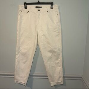Abercrombie & Fitch Signature Collection White Ankle Distressed Mom Jeans